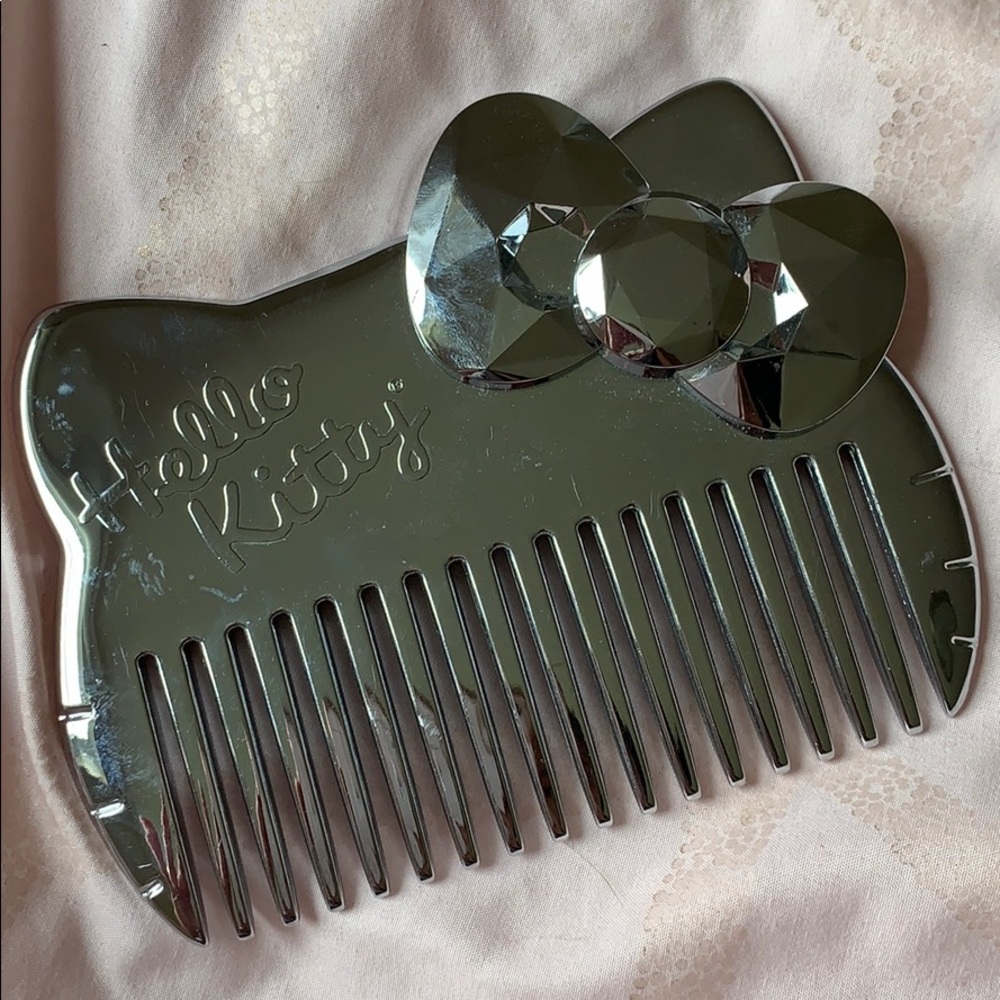 Hello Kitty Reflective Mirror Comb Brush
